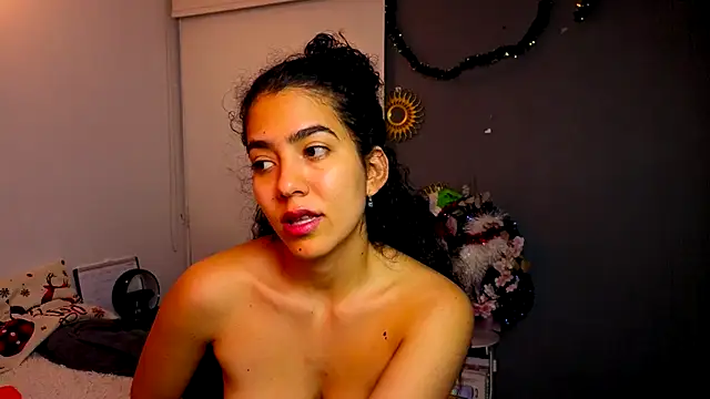 Maithe_Perroni live sex cam