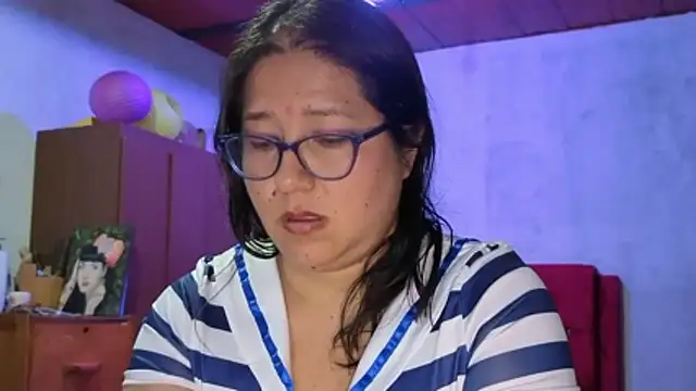 scarlett_widow_'s cam snapshot