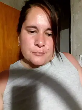 Clara_Arg live sex cam