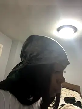 IntrovertedUnicorn's cam snapshot