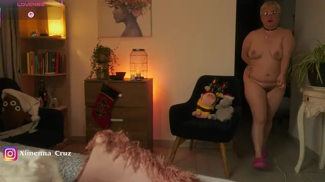 Ximenna_Cruz's cam snapshot