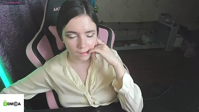 Crazy_forest_fairy's cam snapshot