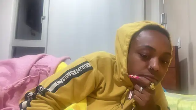 ChocolateCakeQueen's cam snapshot