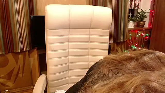 Miss_Tress's cam snapshot