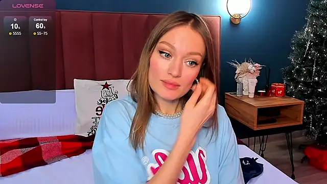 EvelynPoole's cam snapshot