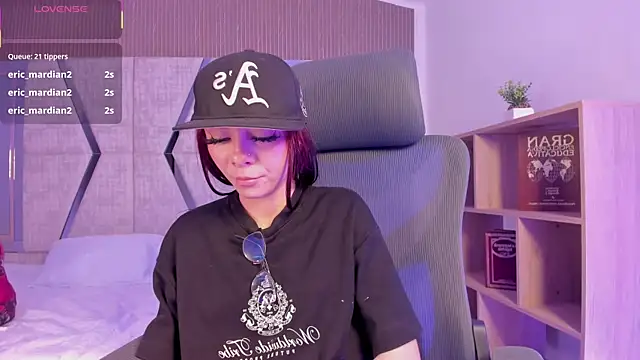 CleoWhite's cam snapshot