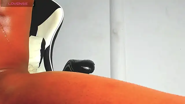 Amir_mikelsen live sex cam