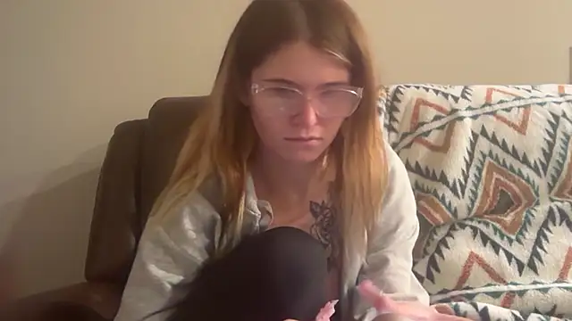 Riley_ray69's cam snapshot