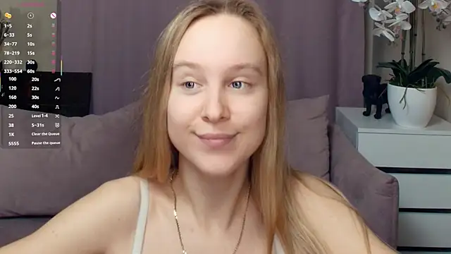 SoonMoor live sex cam