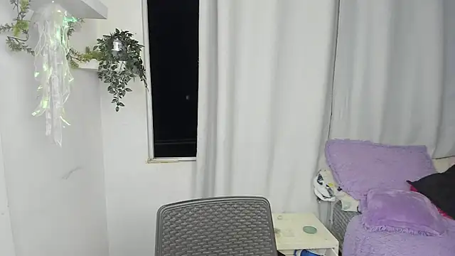 santy-kitty live sex cam