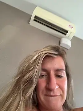 EvvaMur live sex cam