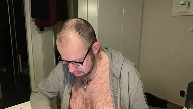 FABIOGLASSES live sex cam