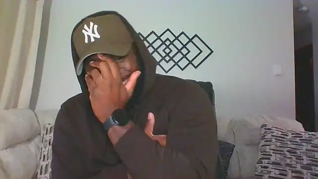 Stayinalive1992 live sex cam