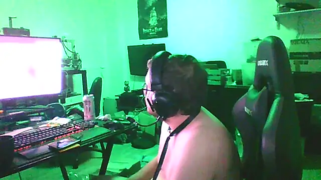 Stiiier1992 live sex cam