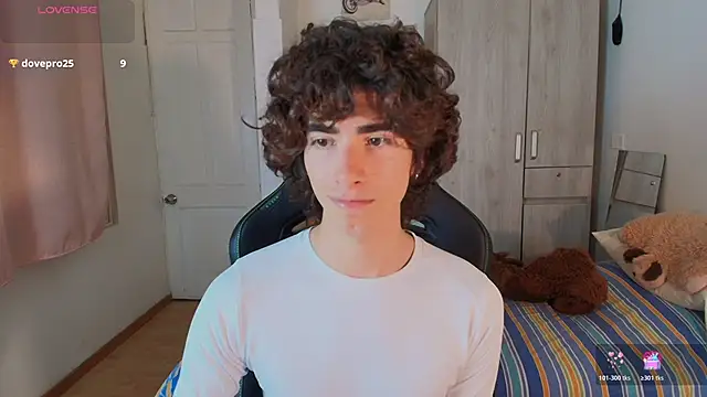 Nude_Boy18 live sex cam