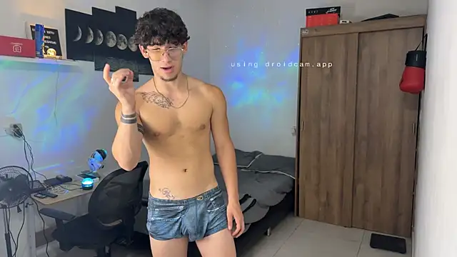 Kisan_Smith live sex cam