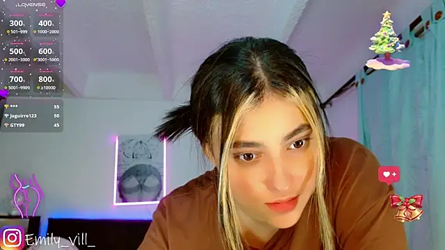 Emily_vill's cam snapshot