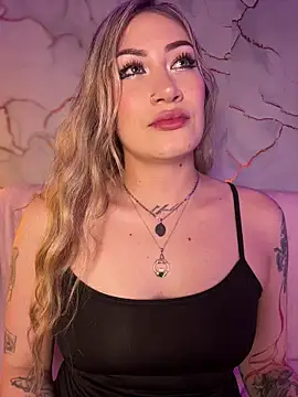 Lally_Valencia__'s cam snapshot