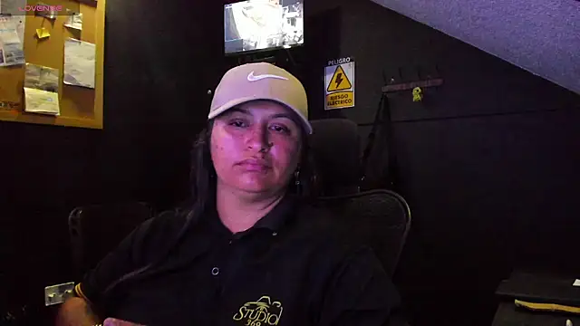 Mia_oficial's cam snapshot