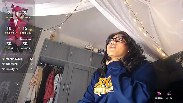 deliaquafurr1's cam snapshot