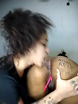 Bel_amour777's cam snapshot