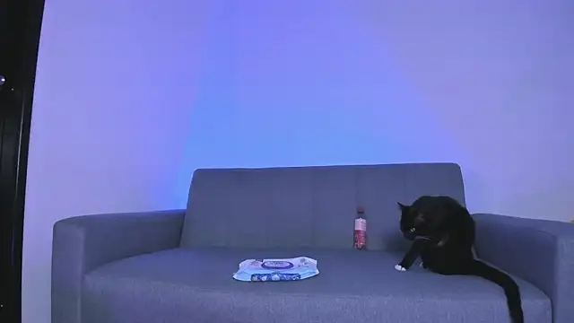 miah_storm's cam snapshot