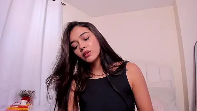 evely_coelloo's cam snapshot