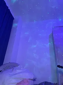 LunaGates live sex cam