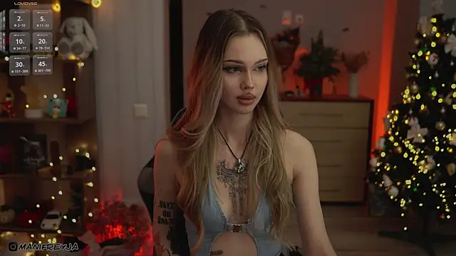 ManiFreyja live sex cam