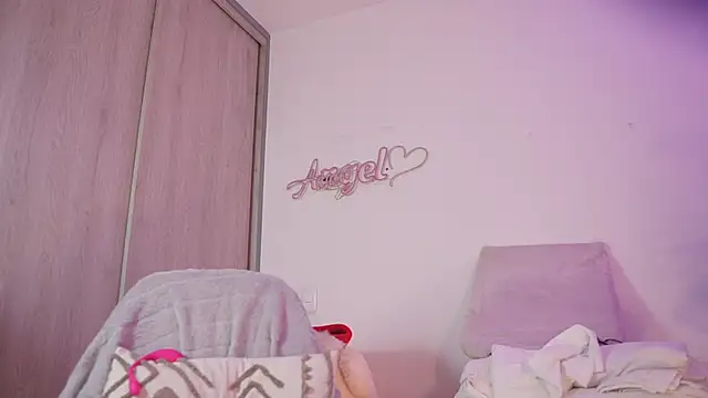 Angeeel_ live sex cam