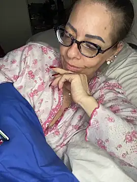 Ginevra_75 live sex cam