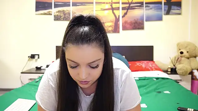 adelline live sex cam