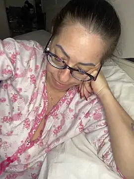 Ginevra_75 live sex cam