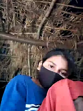 Janvi_Jaitly's cam snapshot