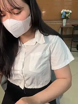 hide_from_colleagues live sex cam