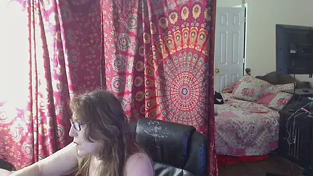 Ireallysquirt live sex cam