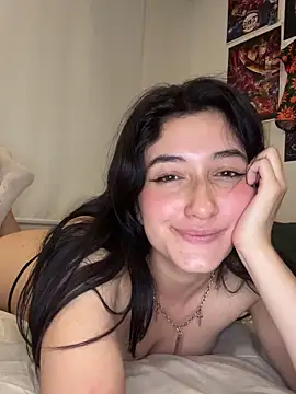 AlessandraLB's cam snapshot