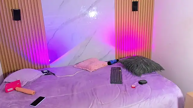 Violett_Divine live sex cam