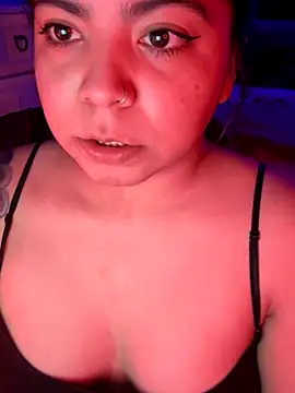 kimmiakiss22 live sex cam