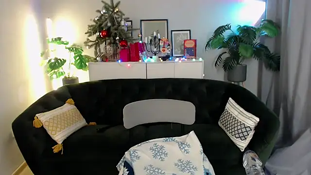 Natalee_Love's cam snapshot