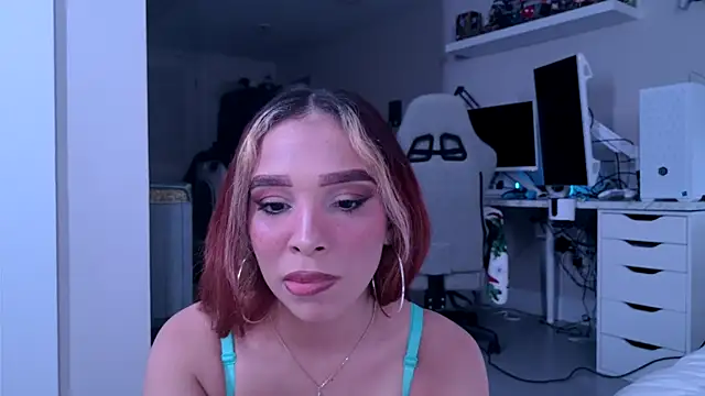 Latinagf's cam snapshot