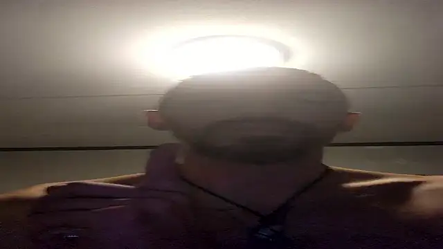 Bi_curious86 live sex cam