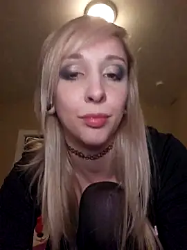 AmethystFoxx live sex cam