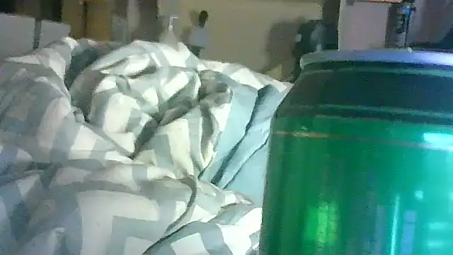 ON3YOULLN3VER_FIR3's cam snapshot