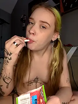 mattiethebaddieee's cam snapshot