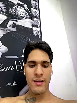 MarvinandtheBbys's cam snapshot