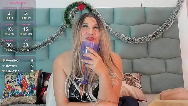 MiaMancini's cam snapshot