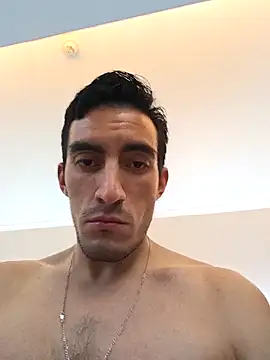 TommyMomentum live sex cam