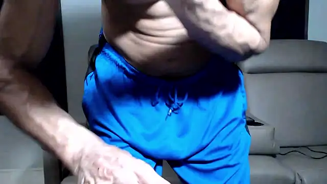 ThickD2C live sex cam