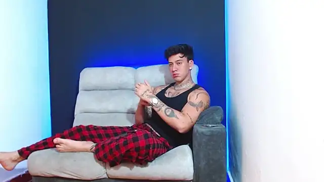 JUSTIN_FULLER1 live sex cam